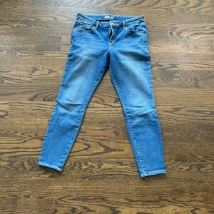Old navy rockstar super skinny built in warm. Size 12 jeans
